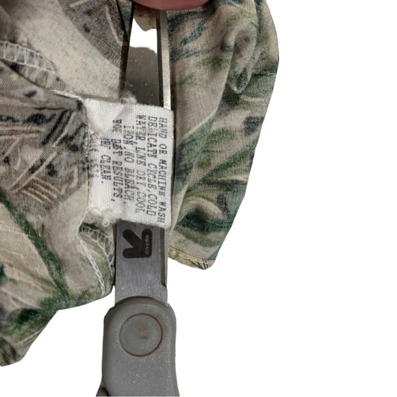 Tori Richard Men XL Aloha Shirt Palm Tree All Over Brown Green Made In Hawaii - Picture 14 of 14